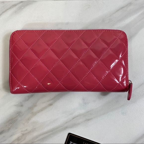 CHANEL Zippered Clutch Wallet Authentic - Picture 4 of 12